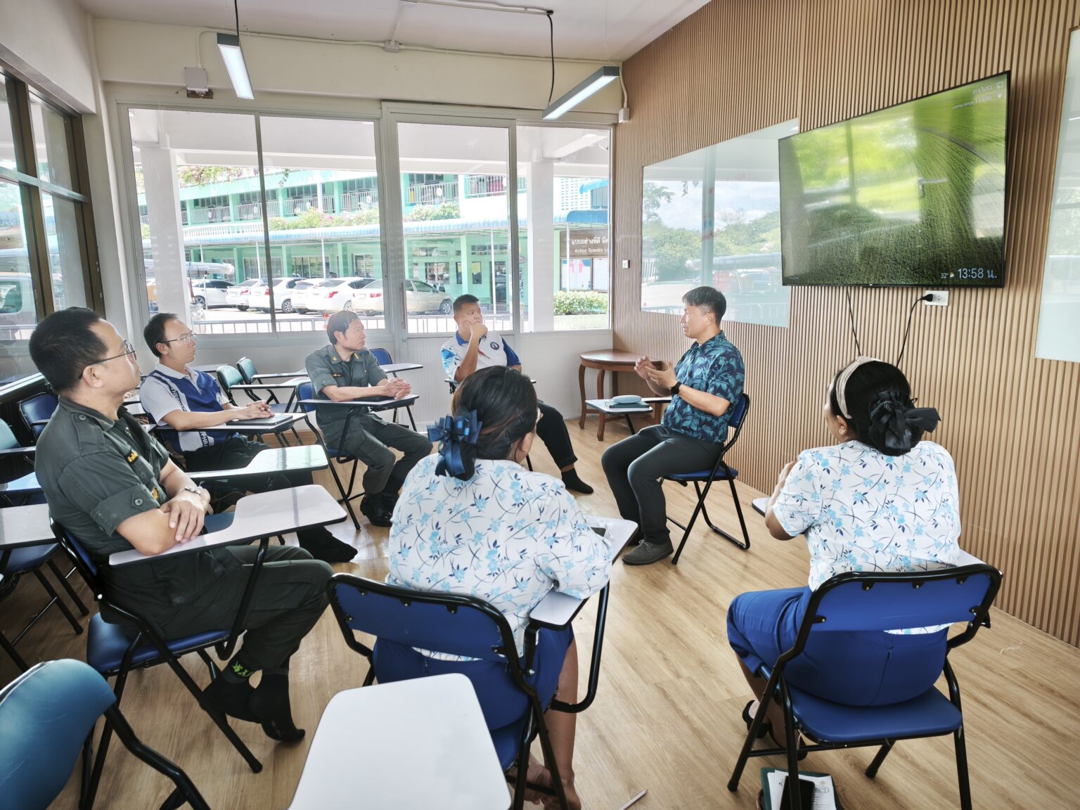 LINE_ALBUM_Roadshow_260529_54